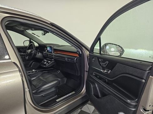 Used 2021 Lincoln Corsair Reserve w/ Equipment Group 201A image 14