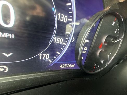 Used 2024 Buick Enclave Premium image 45