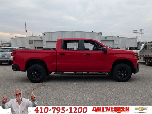 Used 2020 Chevrolet Silverado 1500 LT Trail Boss image 2