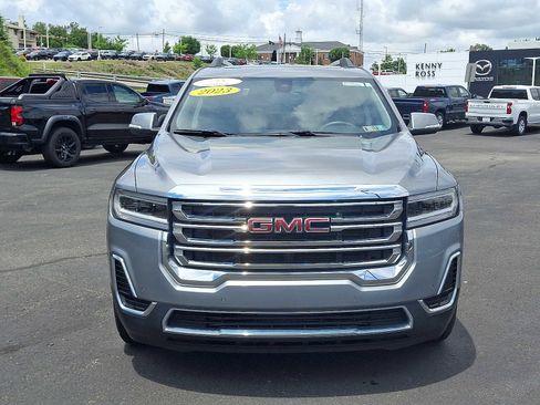Used 2023 GMC Acadia SLE w/ Driver Convenience Package AWD/4WD image 3