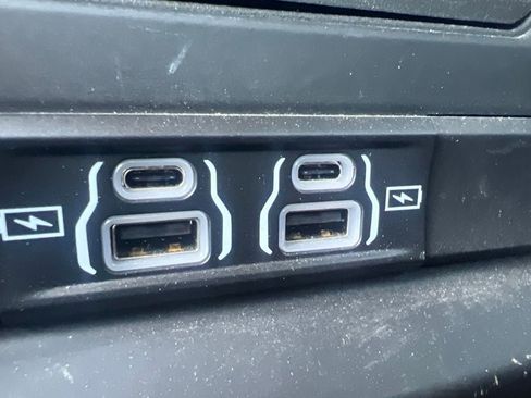 Used 2023 RAM 1500 Big Horn AWD/4WD image 16