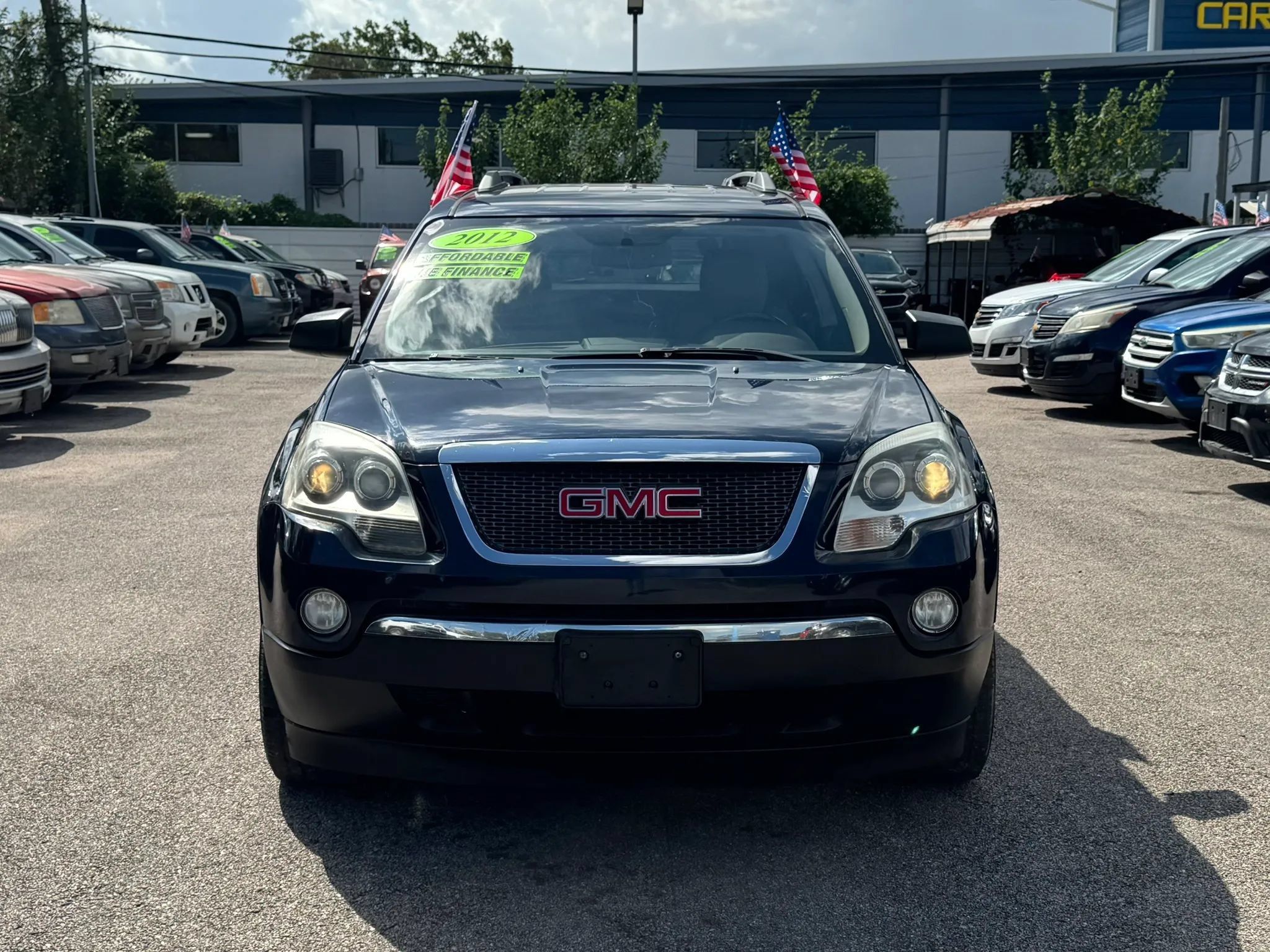 Used 2012 GMC Acadia SLE FWD image 3