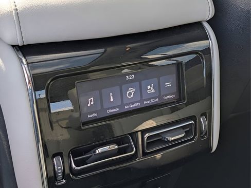 Used 2025 Lincoln Aviator Reserve w/ Luxury Package image 15