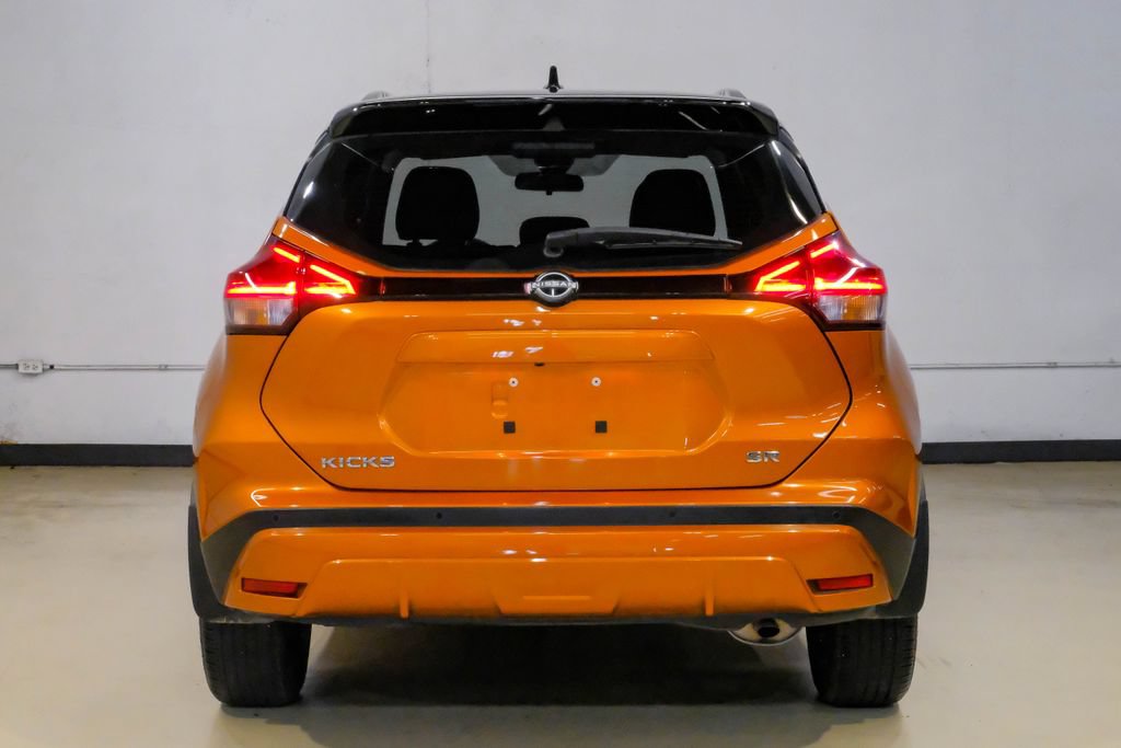Used 2023 Nissan Kicks SR FWD image 13