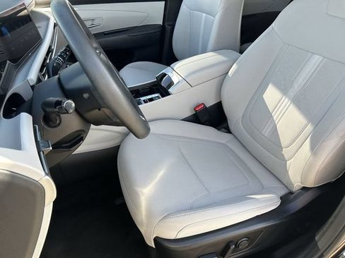 Used 2025 Hyundai Tucson SEL FWD image 21