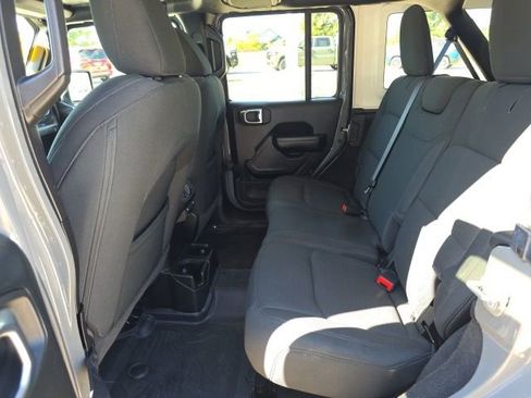 Used 2021 Jeep Wrangler Unlimited Sport AWD/4WD image 25