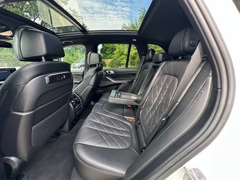 Used 2025 BMW X5 xDrive40i w/ Climate Comfort Package AWD/4WD image 19