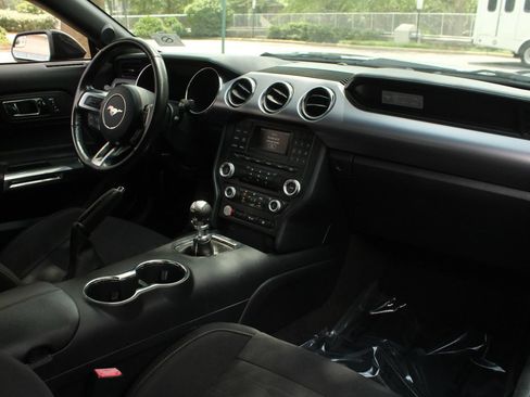Used 2016 Ford Mustang GT RWD image 20