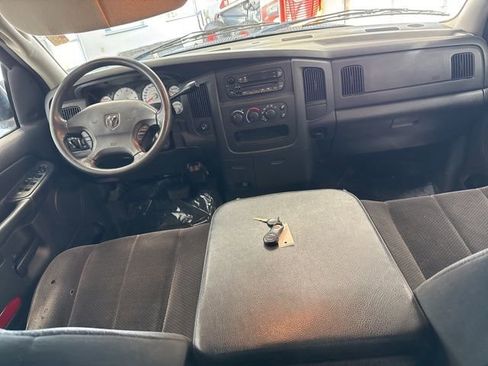 Used 2003 Dodge Ram 1500 Truck SLT AWD/4WD image 2