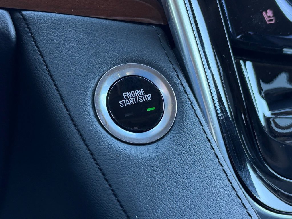 Used 2020 Cadillac Escalade Luxury AWD/4WD image 24