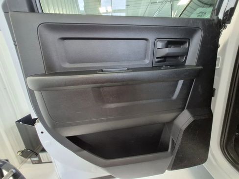 Used 2021 RAM 5500 Tradesman w/ Chrome Appearance Group AWD/4WD image 11