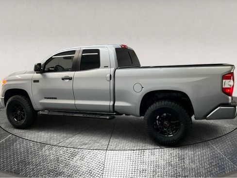 Used 2016 Toyota Tundra SR5 w/ SR5 Upgrade Package image 5