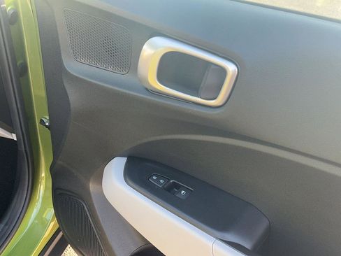 Certified 2024 Hyundai Venue SEL image 28