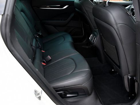 Used 2023 Maserati Levante Modena image 22