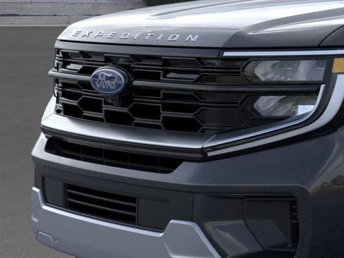 New 2025 Ford Expedition Max Platinum w/ Platinum Ultimate Package image 17