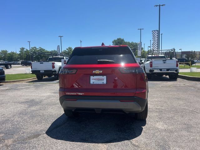 New 2026 Chevrolet Equinox LT w/ Convenience Package II FWD image 4