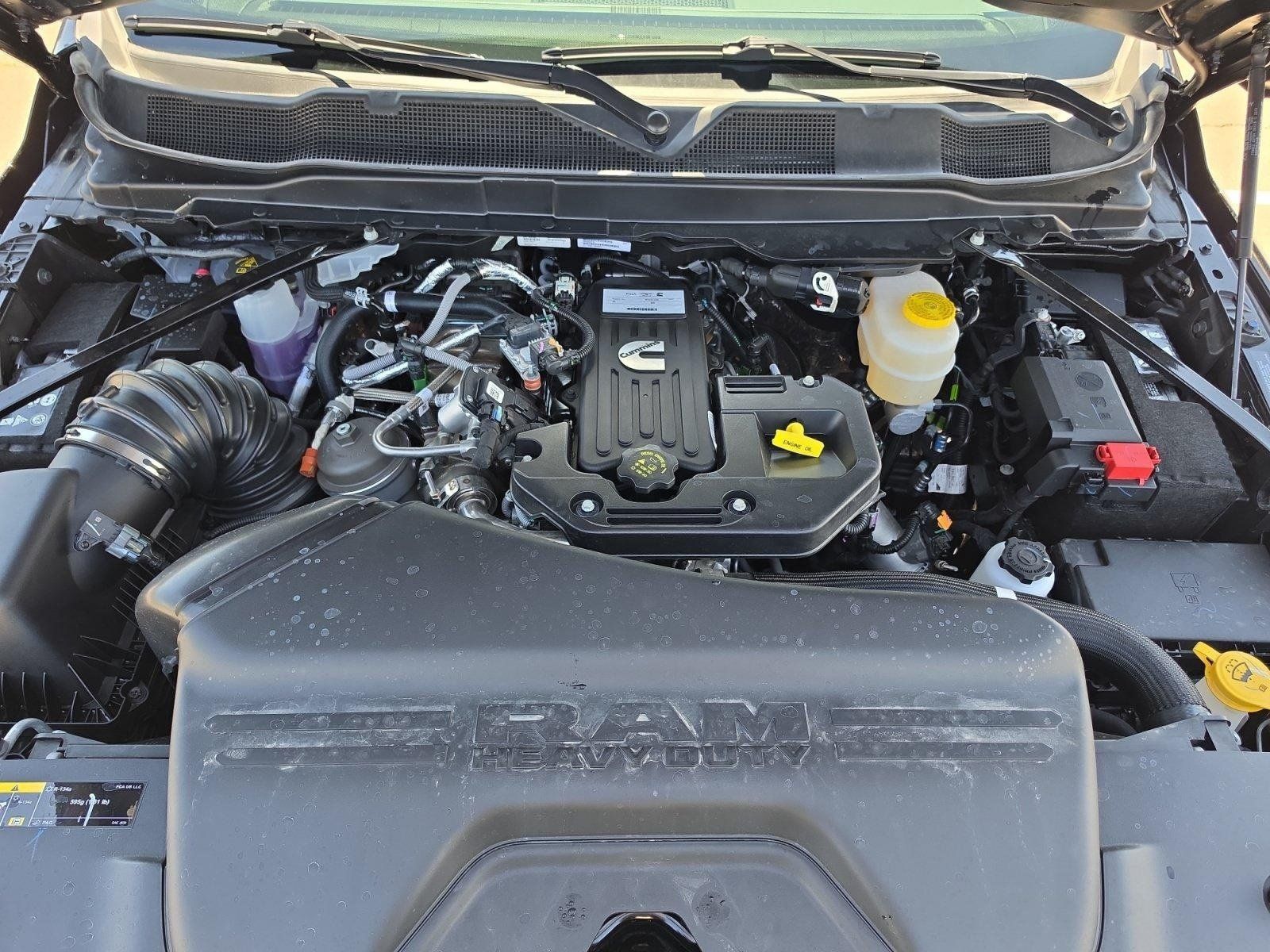 New 2026 RAM 2500 Laramie w/ Night Edition AWD/4WD image 30