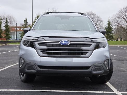 Used 2025 Subaru Forester Limited w/ Popular Package #2 image 16