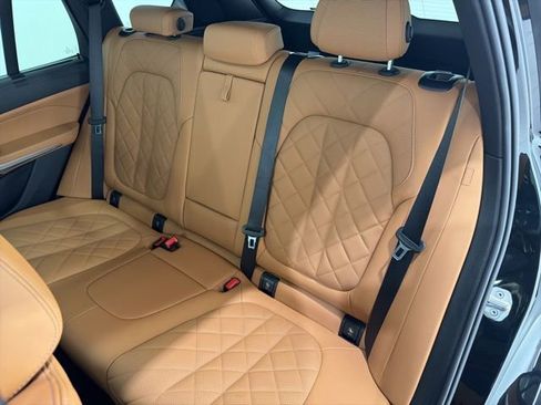 Certified 2024 BMW X5 xDrive40i w/ Premium Package AWD/4WD image 16
