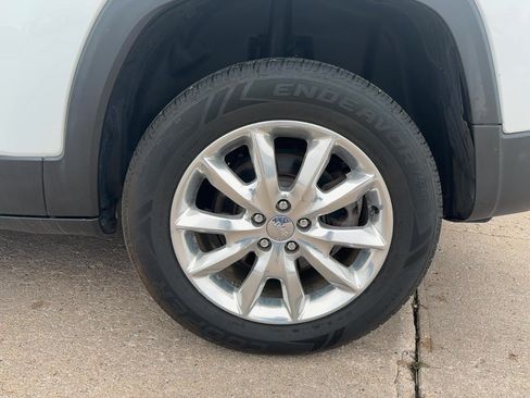 Used 2014 Jeep Cherokee Limited AWD/4WD image 9
