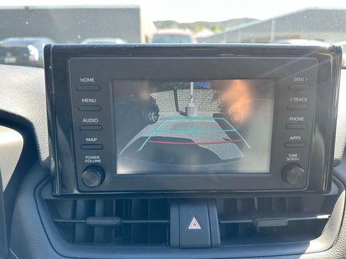 Used 2019 Toyota RAV4 XLE w/ Convenience Package image 14