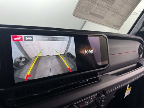 New 2025 Jeep Wrangler Rubicon image 30