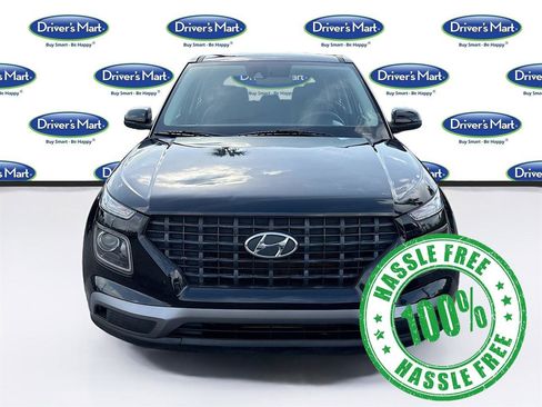 Used 2021 Hyundai Venue SE FWD image 2