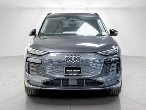 New 2025 Audi Q6 e-tron Premium Plus image 8