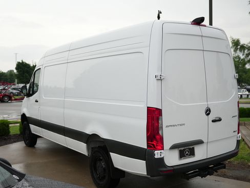 New 2025 Mercedes-Benz Sprinter 2500 image 5