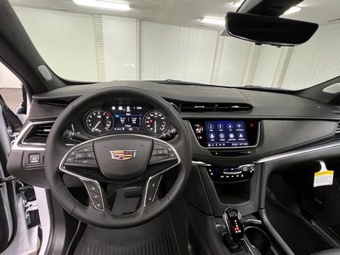 New 2026 Cadillac XT5 Premium Luxury w/ Driver Assist Package image 15