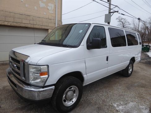 Used 2011 Ford E-350 and Econoline 350 XL w/ PWR Windows & Locks Group image 3