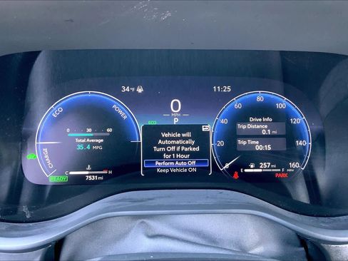 Used 2025 Toyota Sienna XSE image 25