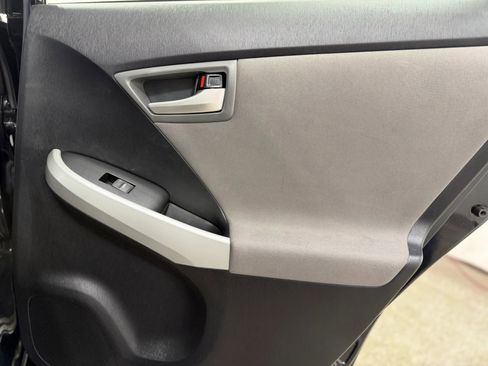 Used 2013 Toyota Prius Three w/ Solar Roof Pkg image 29