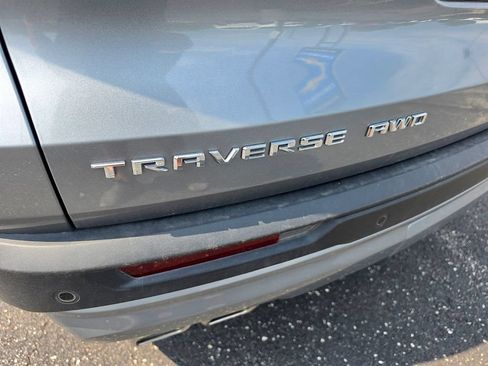 Used 2026 Chevrolet Traverse LT AWD/4WD image 6