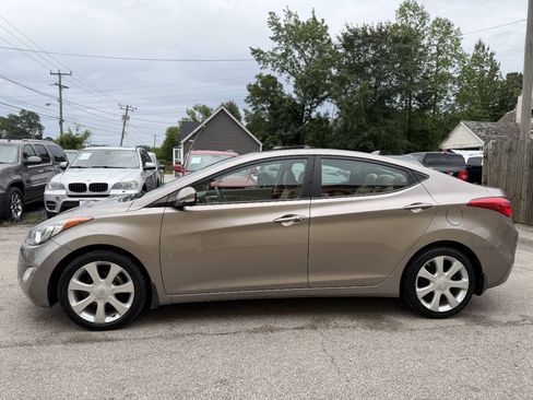 Used 2012 Hyundai Elantra Limited w/ Technology Pkg 5 FWD image 5