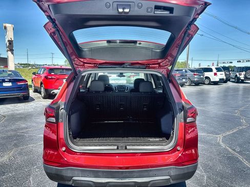 Used 2024 Chevrolet Equinox LT w/ LPO, Floor Liner Package FWD image 22