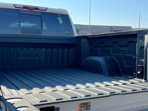 New 2026 GMC Sierra 1500 AT4 image 8