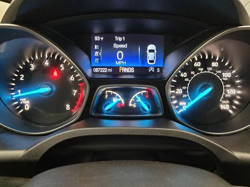 Used 2018 Ford Escape SEL image 23