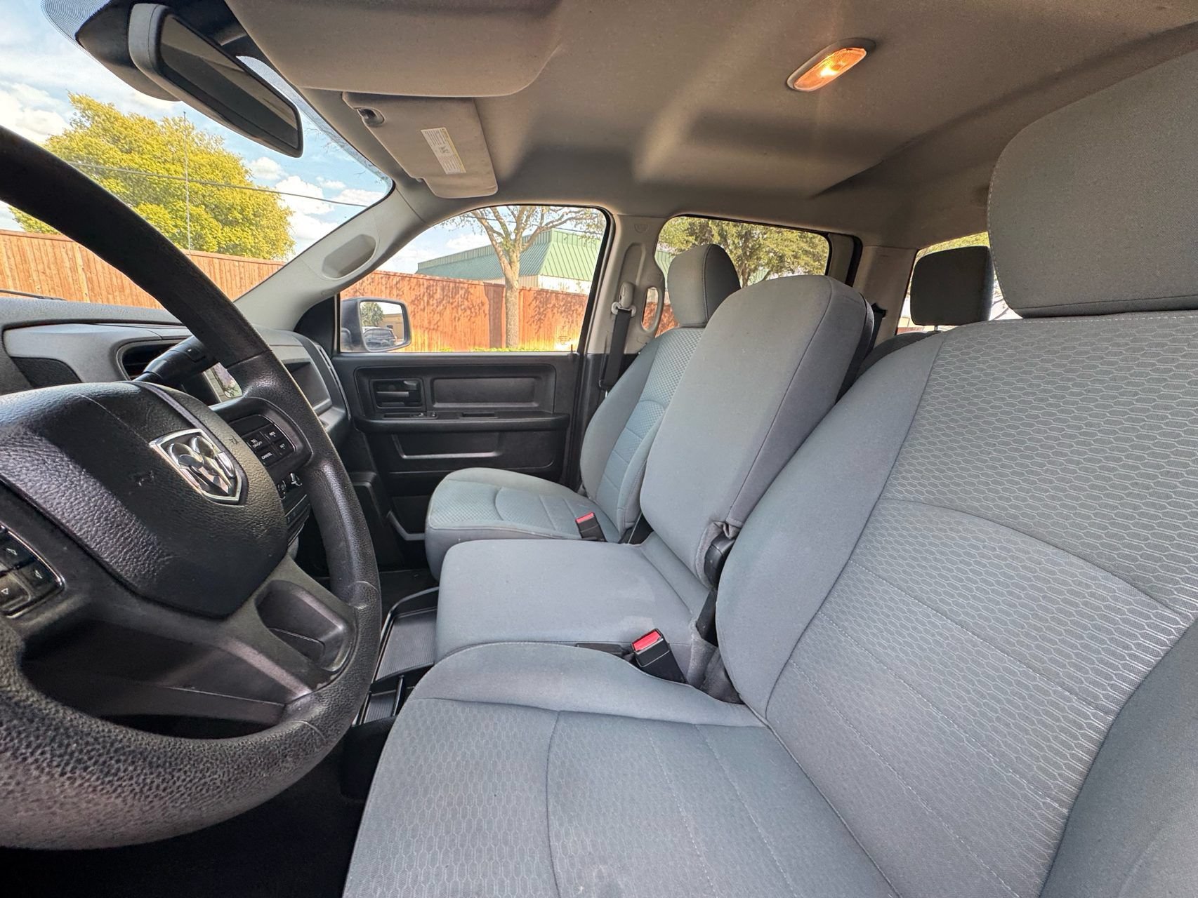 Used 2014 RAM 1500 Express RWD image 23