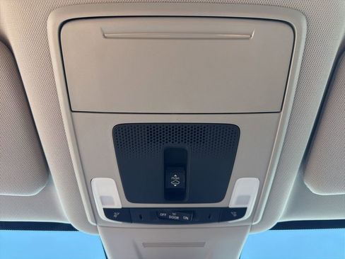 Used 2024 Honda CR-V EX-L image 16