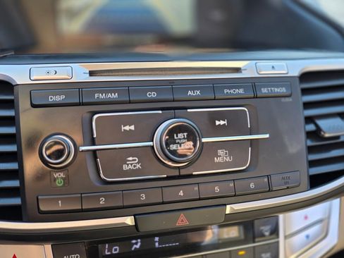 Used 2014 Honda Accord LX image 29