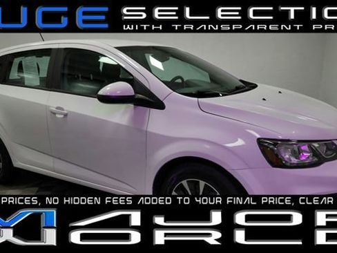 Used 2017 Chevrolet Sonic LT FWD image 1