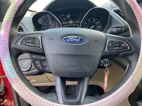 Used 2018 Ford Escape SE w/ SE Sync 3 Package FWD image 22