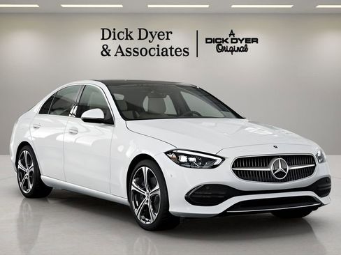 Used 2025 Mercedes-Benz C 300 Sedan image 36