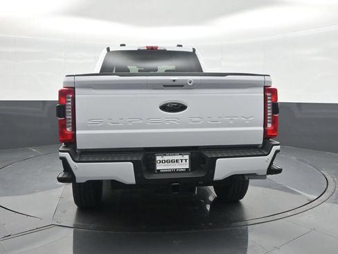 New 2026 Ford F250 Lariat w/ Black Appearance Package AWD/4WD image 17