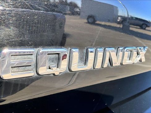 Used 2023 Chevrolet Equinox Premier image 39