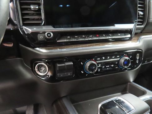 Used 2024 Chevrolet Silverado 1500 RST AWD/4WD image 58