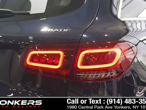 Used 2022 Mercedes-Benz GLC 300 4MATIC image 16
