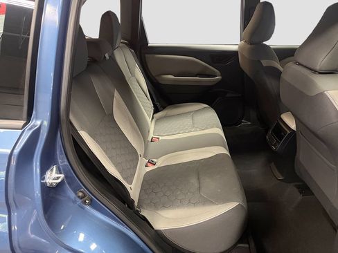 Used 2025 Subaru Forester AWD/4WD image 24