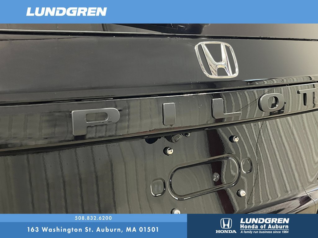 New 2026 Honda Pilot Black Edition image 24